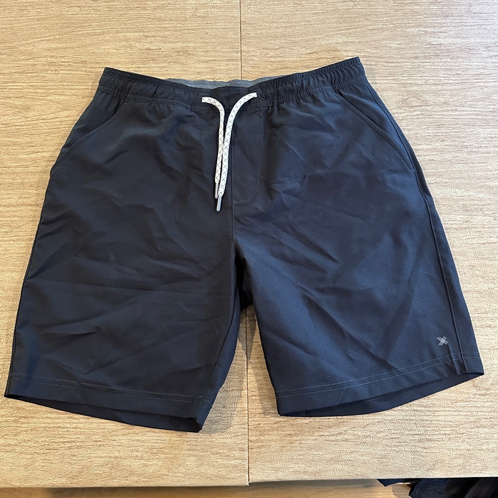 Kenneth Cole Action Shorts - Black Medium